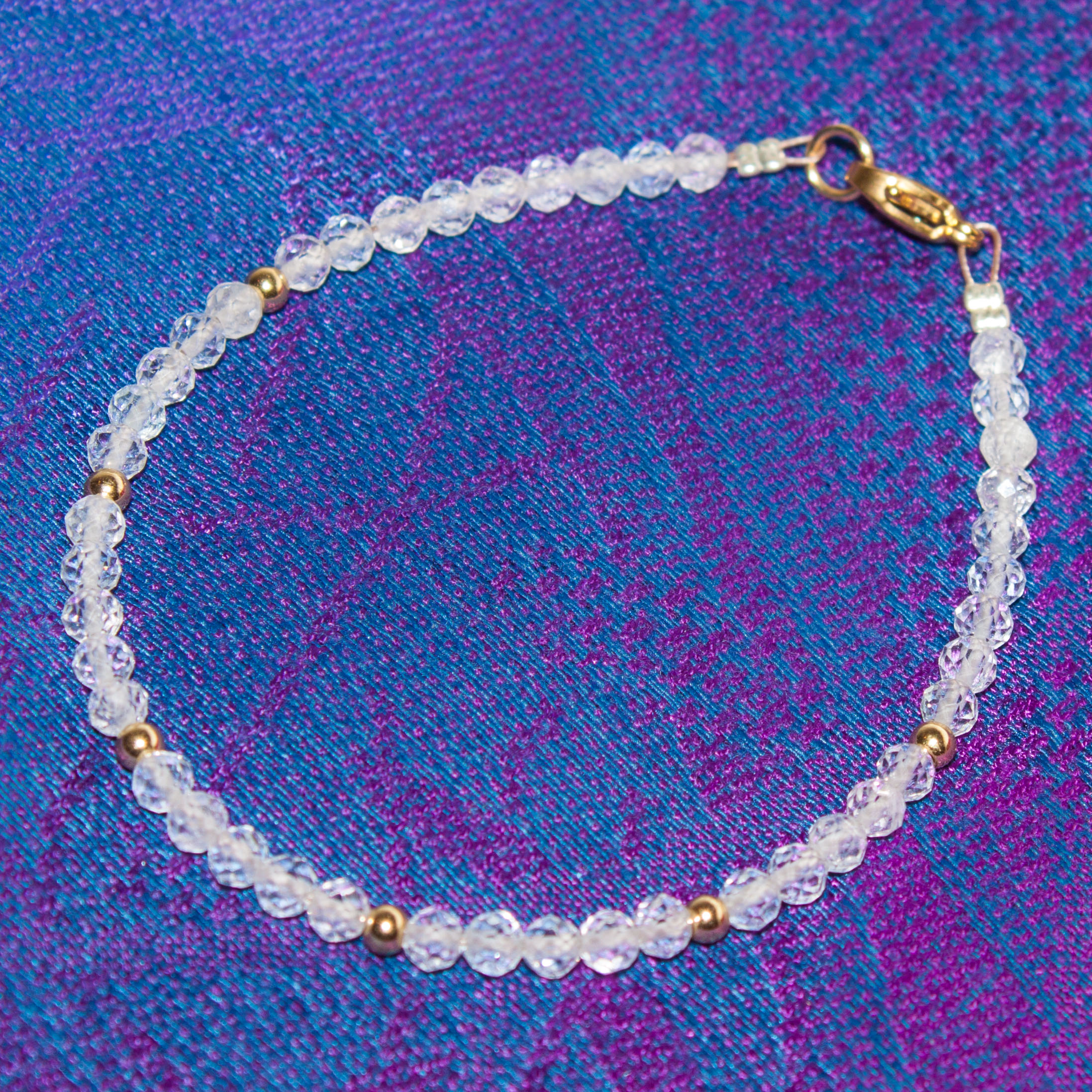 Topaz bílý